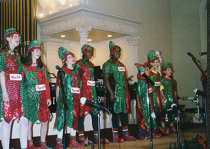 13-Santas Elfers_01